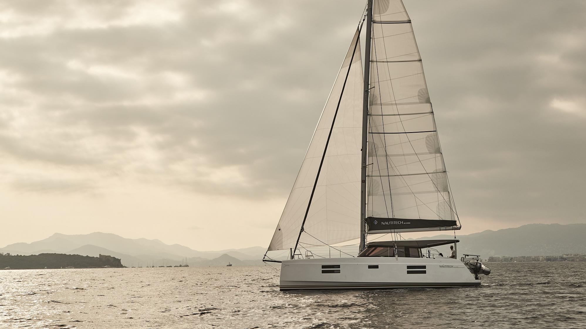 40 sous voiles